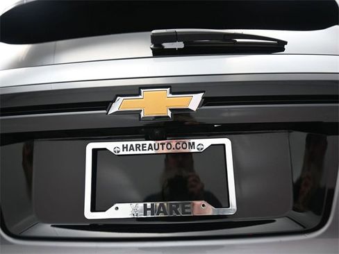 Used 2025 Chevrolet Traverse LT image 26