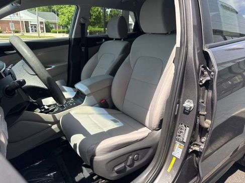 Used 2020 Hyundai Tucson Value AWD/4WD image 10