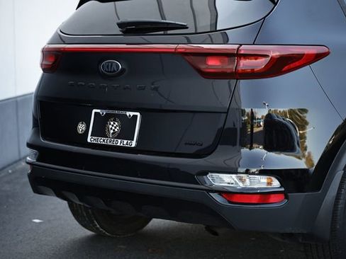 Used 2022 Kia Sportage Nightfall Edition image 9