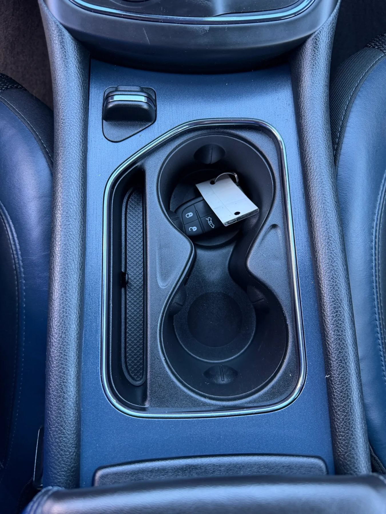 Used 2016 Chrysler 200 S FWD image 26