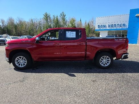 Used 2021 Chevrolet Silverado 1500 LT AWD/4WD image 4