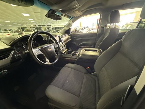 Used 2019 Chevrolet Tahoe LS RWD image 11