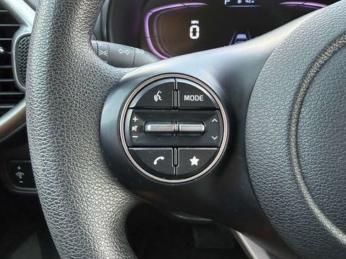 Used 2024 Kia Soul LX FWD image 11