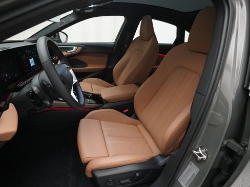 Used 2025 Audi A5 2.0T Prestige w/ 19" Wheel Package image 6