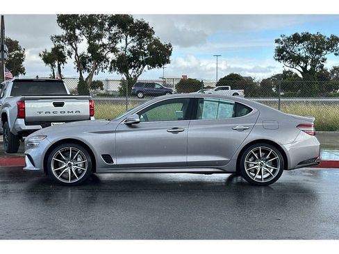 Used 2024 Genesis G70 2.5T image 7