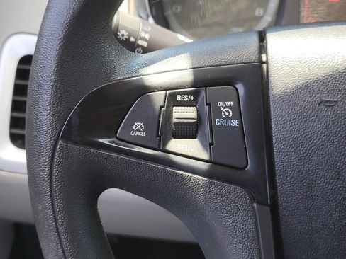 Used 2017 GMC Terrain SLE FWD image 26
