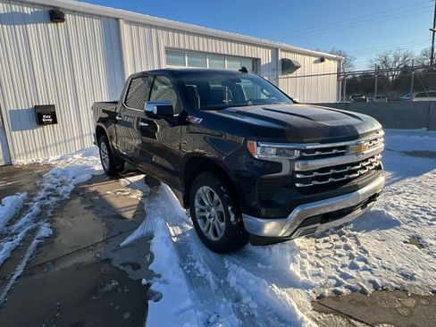 Used 2025 Chevrolet Silverado 1500 LTZ w/ LTZ Premium Package image 4