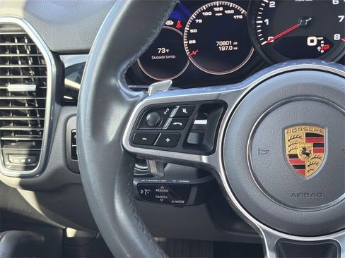 Used 2020 Porsche Cayenne image 9