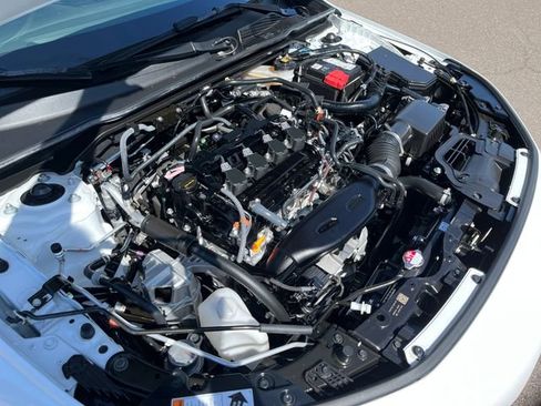 Certified 2024 Honda Civic EX-L image 30