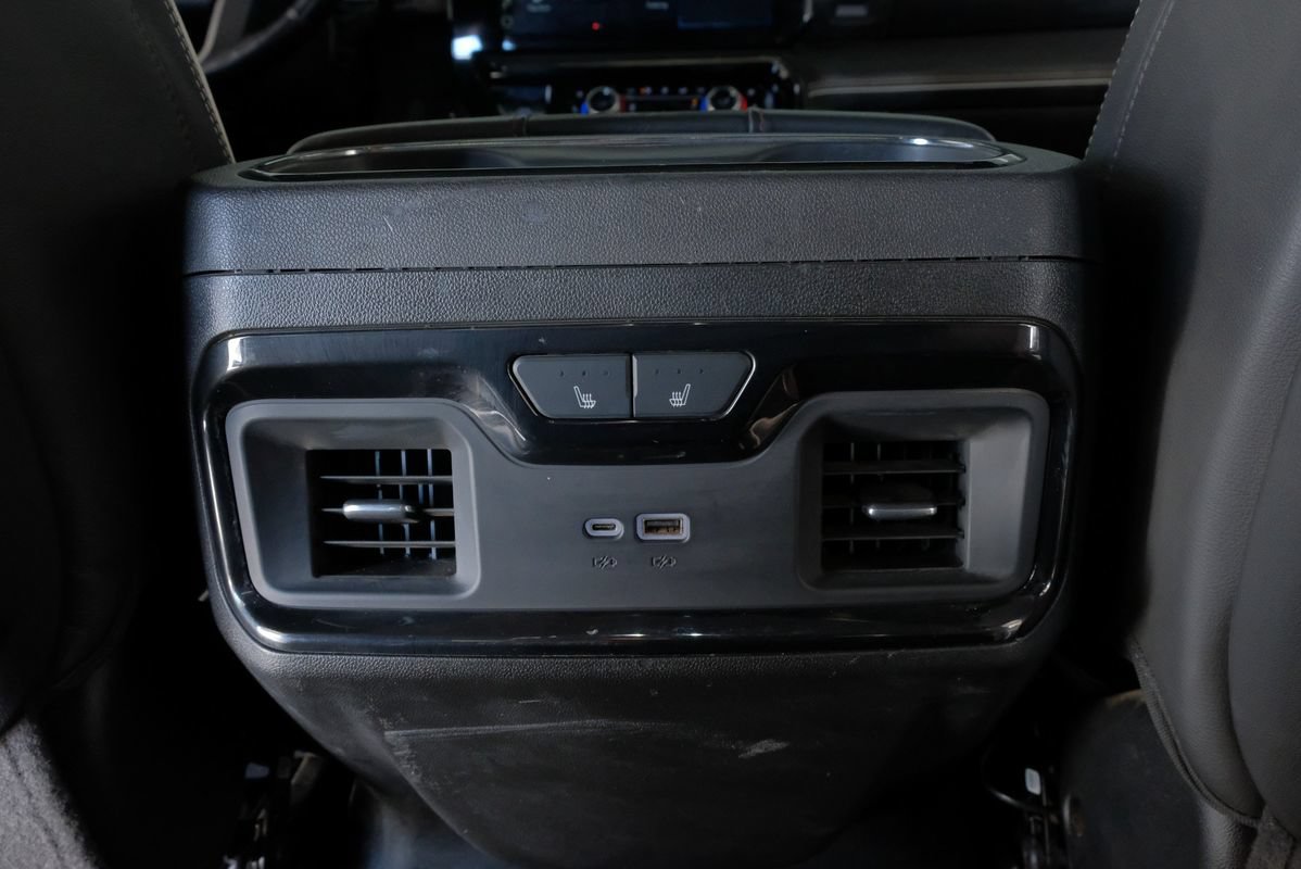 Used 2024 GMC Sierra 2500 AT4X AWD/4WD image 36