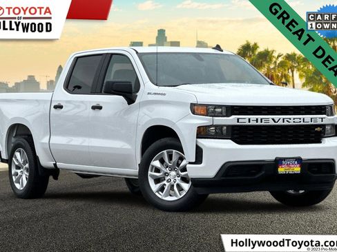 Used 2020 Chevrolet Silverado 1500 Custom w/ Custom Value Package image 1