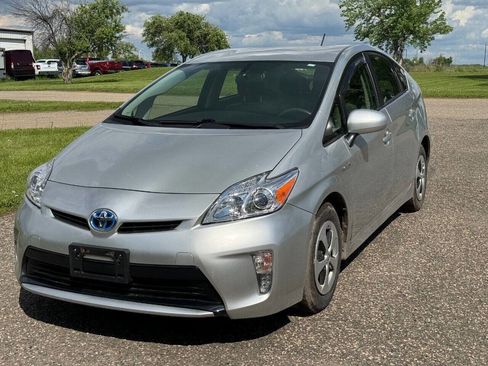 Used 2013 Toyota Prius Four image 2