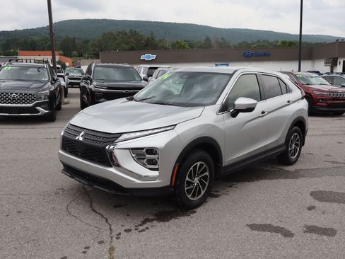 Used 2024 Mitsubishi Eclipse Cross ES AWD/4WD image 10