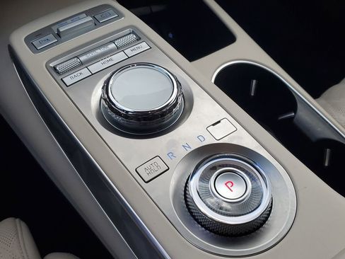 New 2025 Genesis GV70 3.5T Sport w/ Sport Advanced Package image 10