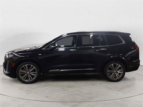 Used 2020 Cadillac XT6 Premium Luxury image 2