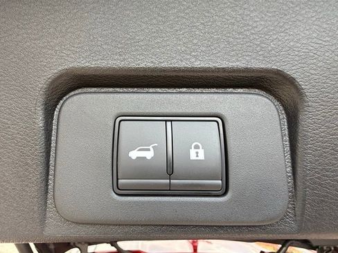 New 2026 Nissan Rogue SV image 18