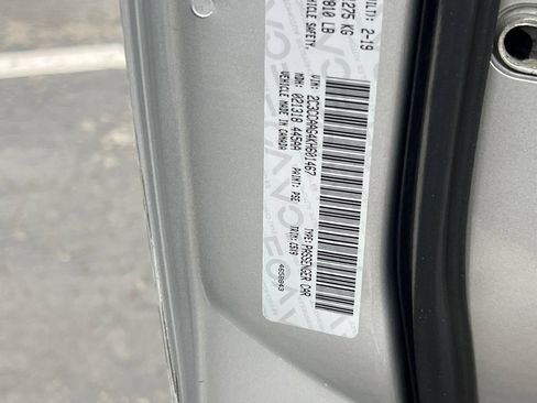 Used 2019 Chrysler 300 Touring RWD image 27