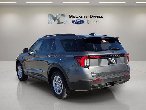 New 2026 Ford Explorer Active image 4