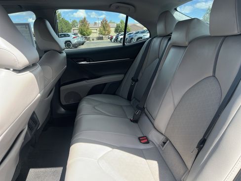 Used 2021 Toyota Camry XSE image 13