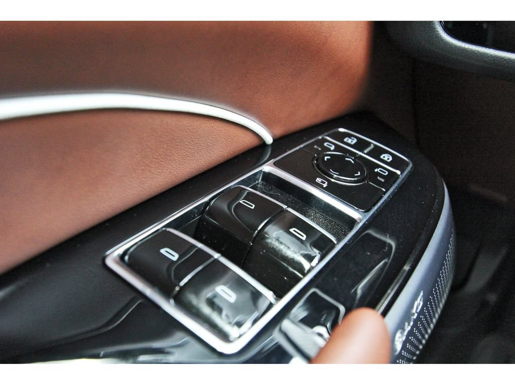 New 2027 Cadillac Lyriq Signature Luxury w/ Nappa Leather Package AWD/4WD image 15