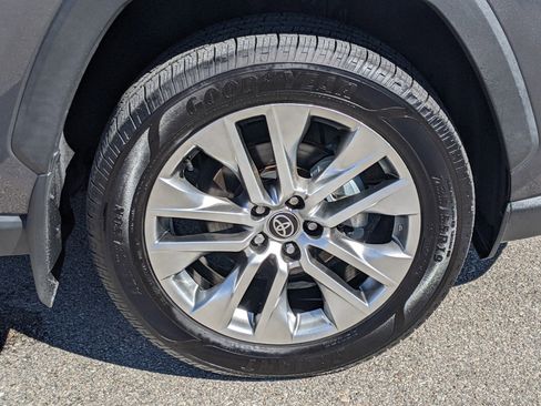 Used 2024 Toyota RAV4 XLE Premium image 9