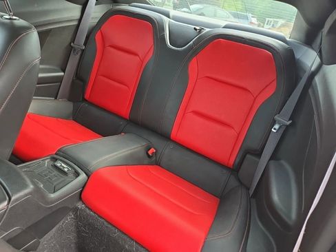 Used 2017 Chevrolet Camaro LT RWD image 4