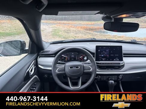 Used 2024 Jeep Compass Limited image 45