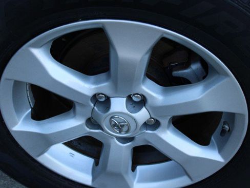 Used 2011 Toyota RAV4 Limited image 34