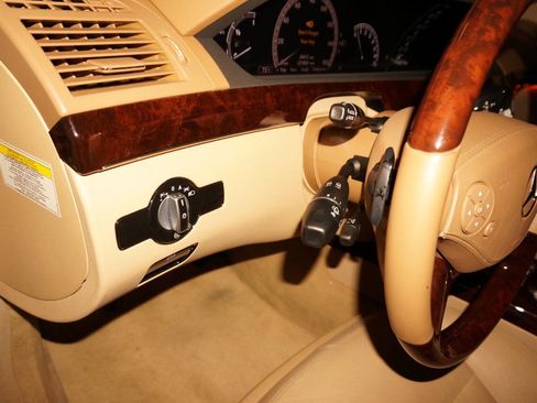 Used 2013 Mercedes-Benz S 550 image 28