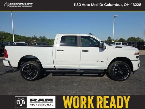 New 2026 RAM 2500 Big Horn AWD/4WD image 9