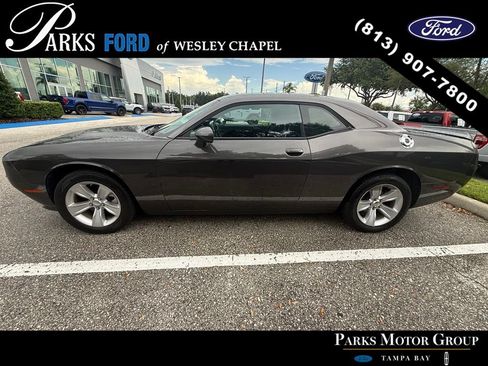 Used 2023 Dodge Challenger SXT RWD image 6