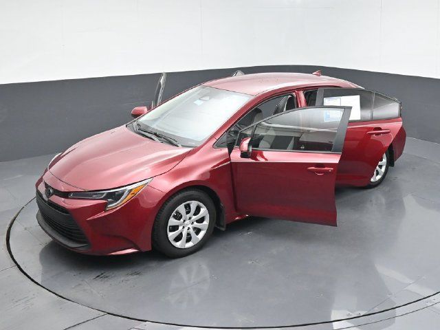 Used 2025 Toyota Corolla LE FWD image 52