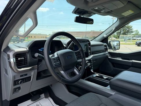 Used 2025 Ford F150 XLT w/ Equipment Group 302A MID AWD/4WD image 10