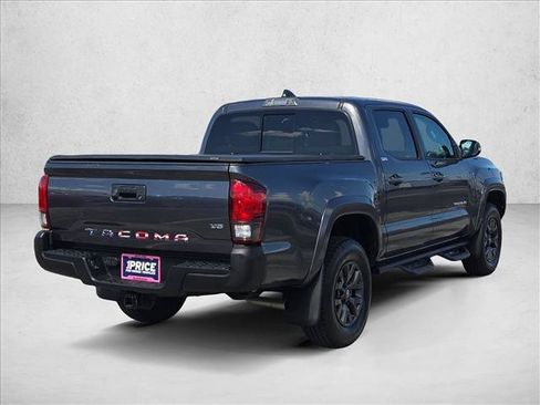 Used 2022 Toyota Tacoma SR5 w/ Technology Package RWD image 5