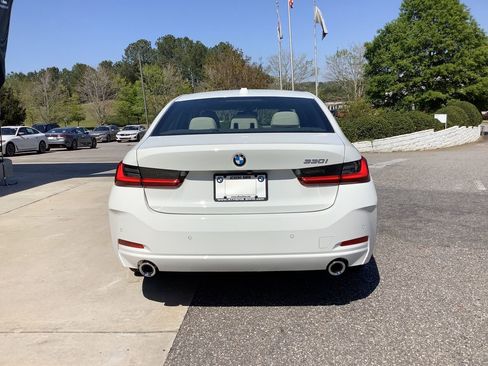 Certified 2025 BMW 330i Sedan w/ Premium Package image 7