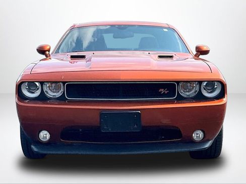 Used 2011 Dodge Challenger R/T RWD image 3