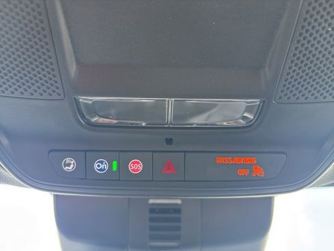 New 2026 Chevrolet Traverse LT w/ Midnight/Sport Edition image 37