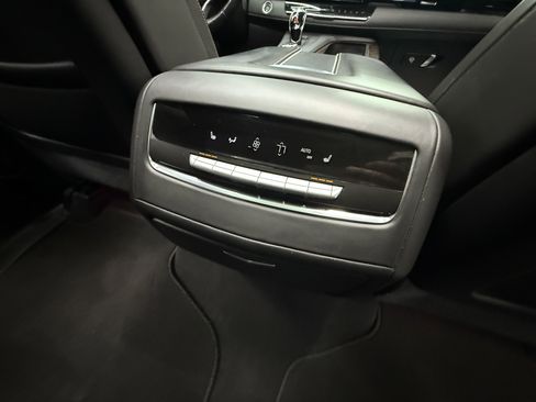 Used 2021 Cadillac Escalade Sport Platinum image 26