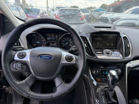 Used 2015 Ford Escape Titanium w/ Equipment Group 301A FWD image 11