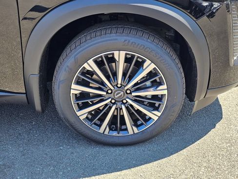 New 2026 Nissan Pathfinder Platinum w/ Cargo Package AWD/4WD image 32
