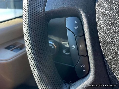 Used 2017 Chevrolet Express 2500 image 25