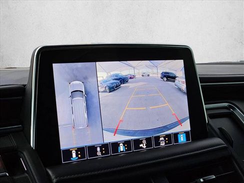 Used 2021 Chevrolet Tahoe LT w/ LT Signature Package AWD/4WD image 23