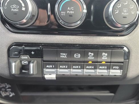 New 2026 RAM 5500 Tradesman w/ Chrome Appearance Group image 25