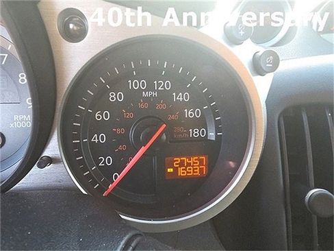 Used 2010 Nissan 370Z Touring w/ Sport Pkg image 23