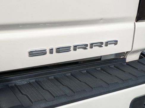 Used 2024 GMC Sierra 2500 Denali w/ Denali Reserve Package image 28