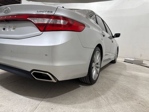 Used 2017 Hyundai Azera Limited FWD image 23