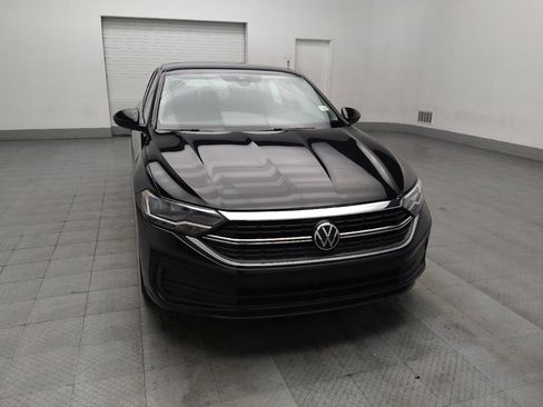 Used 2024 Volkswagen Jetta SE image 14