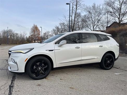 Used 2023 Buick Enclave Essence w/ Experience Buick Package image 2