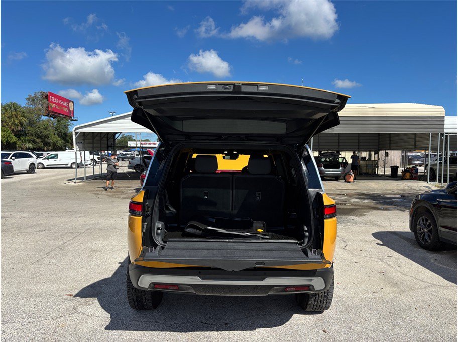 Used 2023 Rivian R1S AWD Adventure Quad image 47