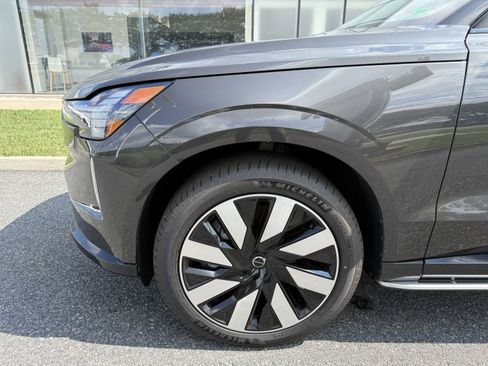 New 2025 Volvo EX90 Plus image 6
